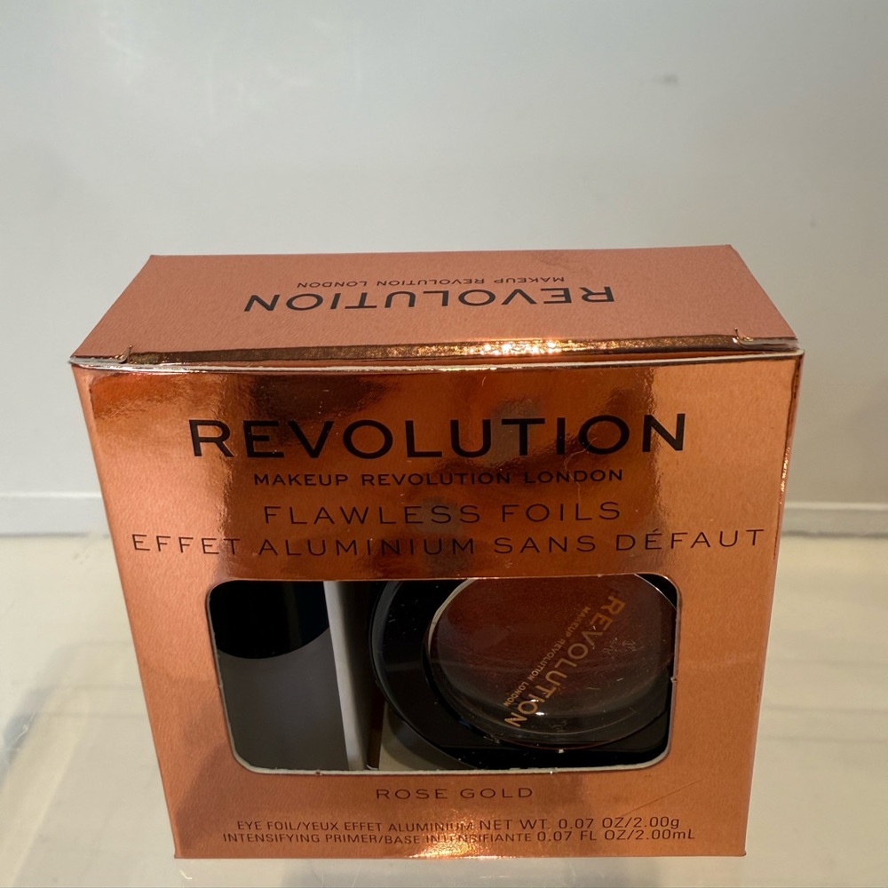 Makeup Revolution Flawless Foils in Copper
